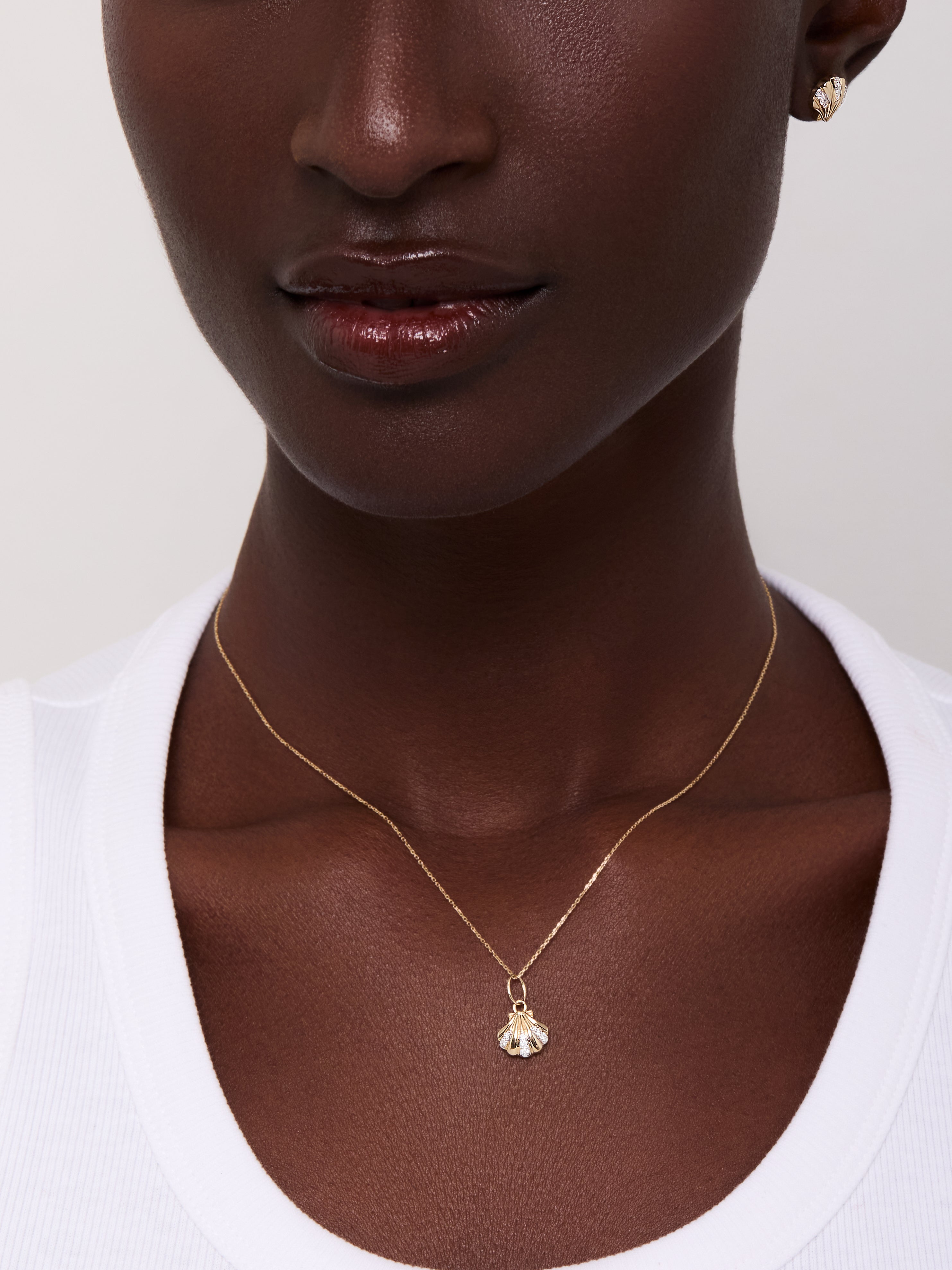 14kt Petite Venus Necklace