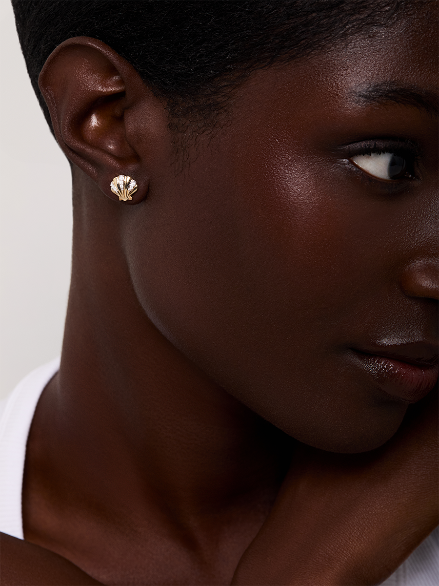 14kt Petite Venus Studs