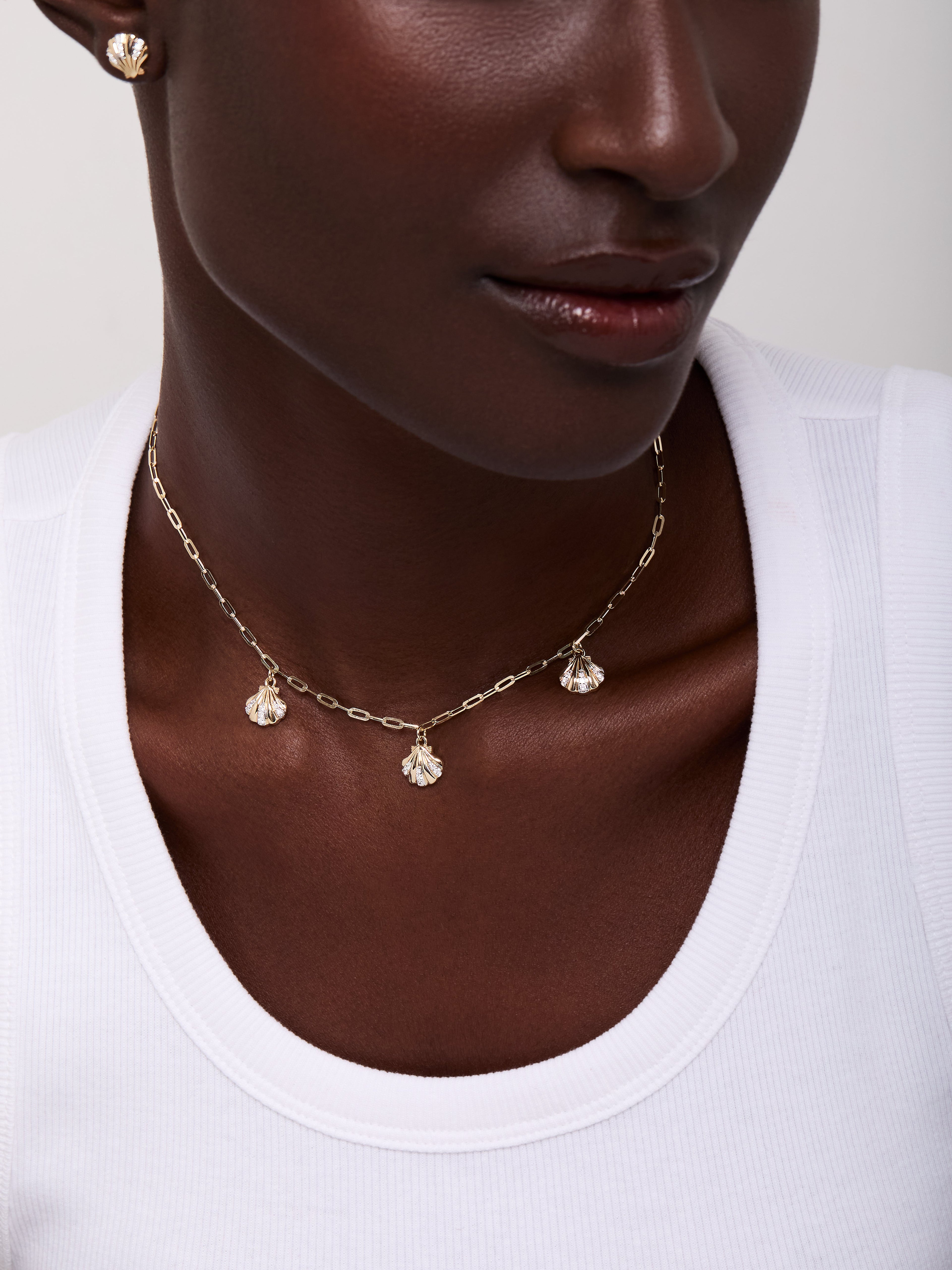 14kt 3 Petite Venus Shell Necklace