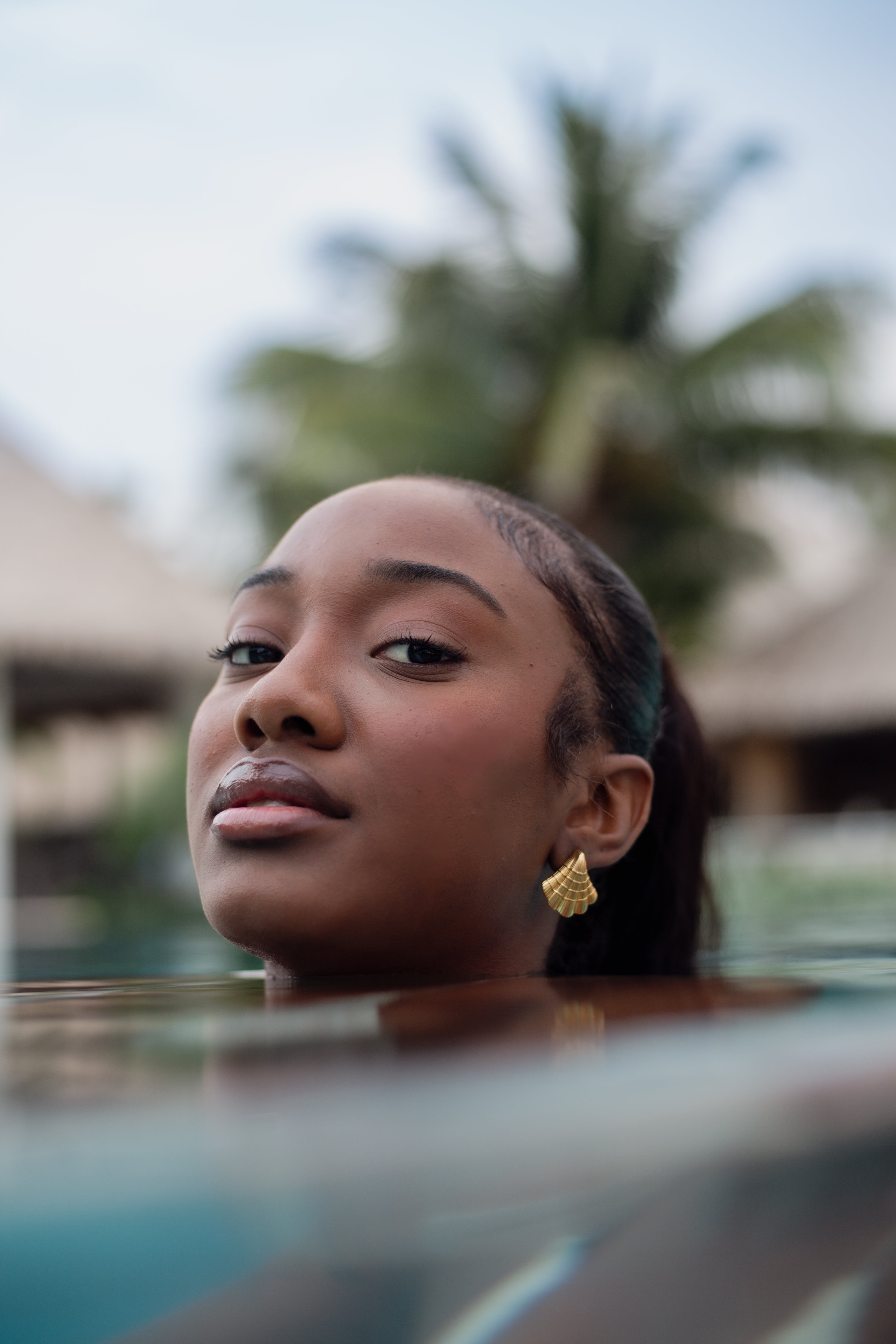 Mini Coastal Curve Shell Earrings