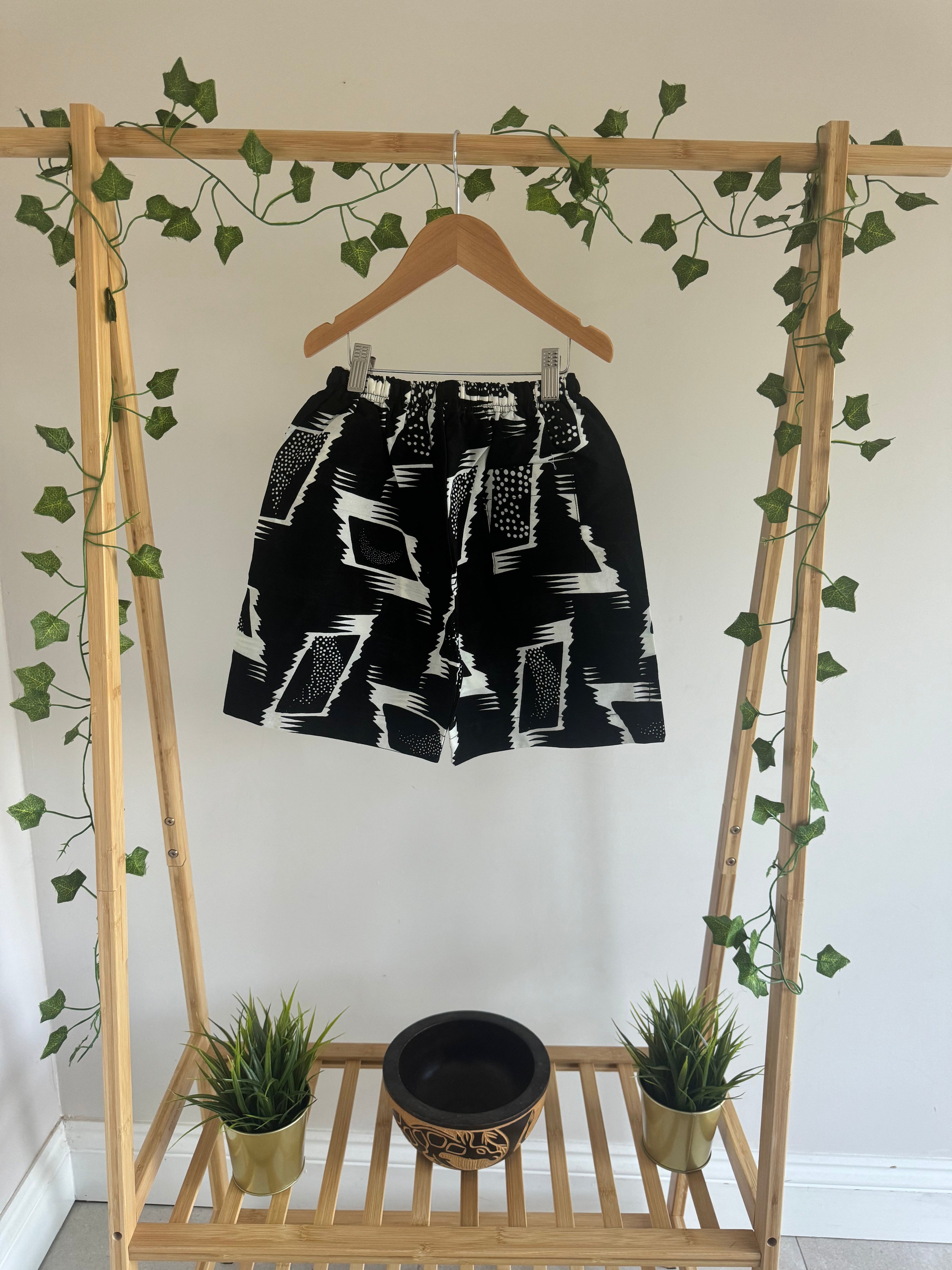 Temi Shorts | Monochrome Swish
