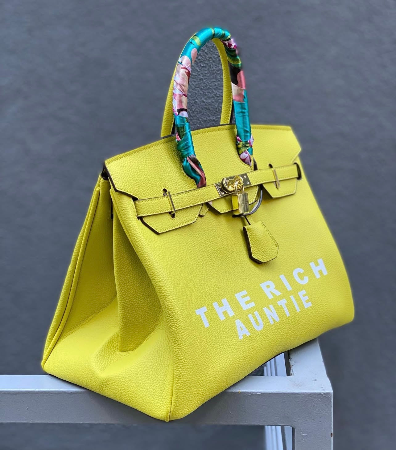 The Rich Auntie Tote (Pineapple)