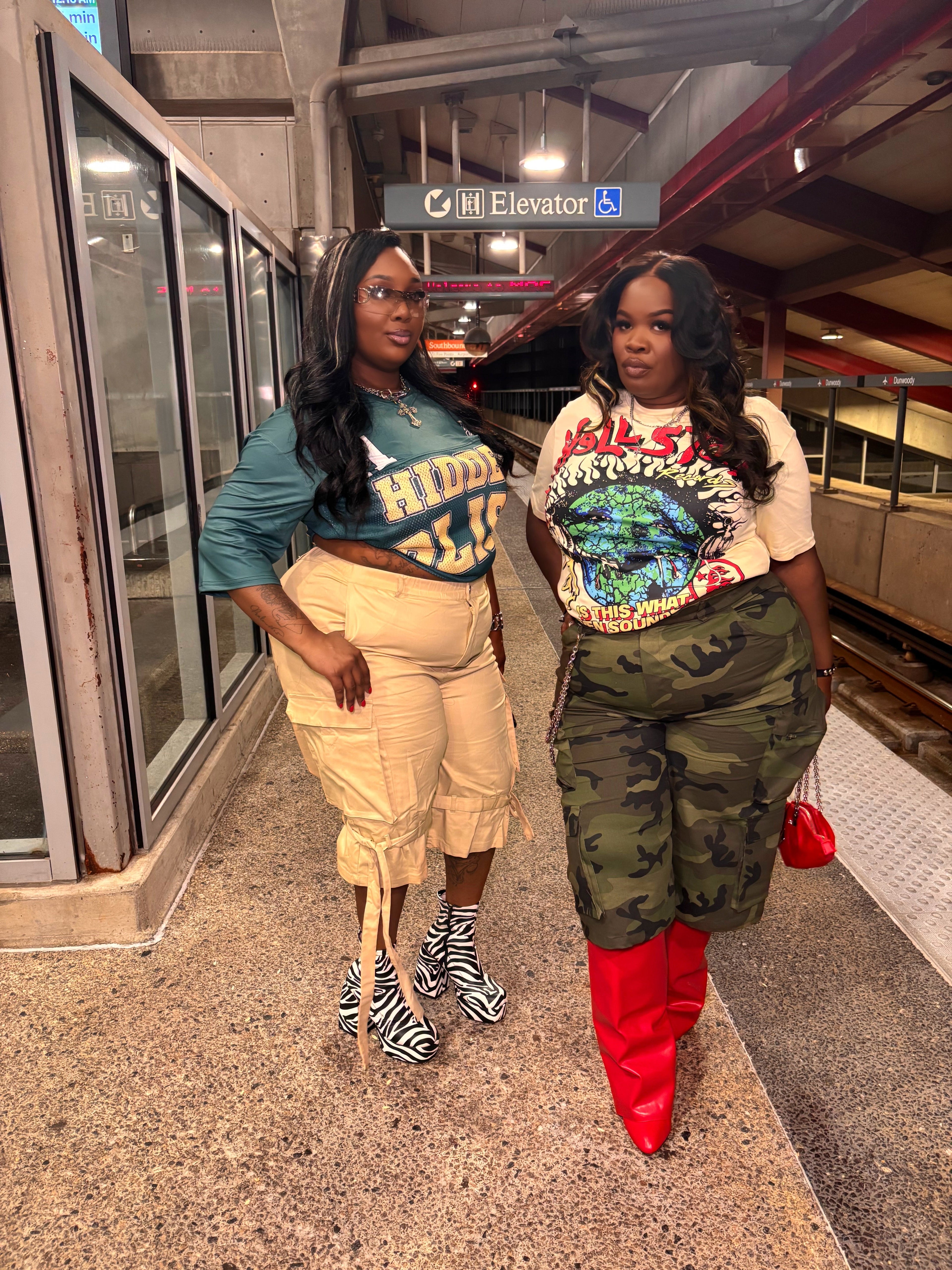 VK Camo Cargo Jorts w Chain