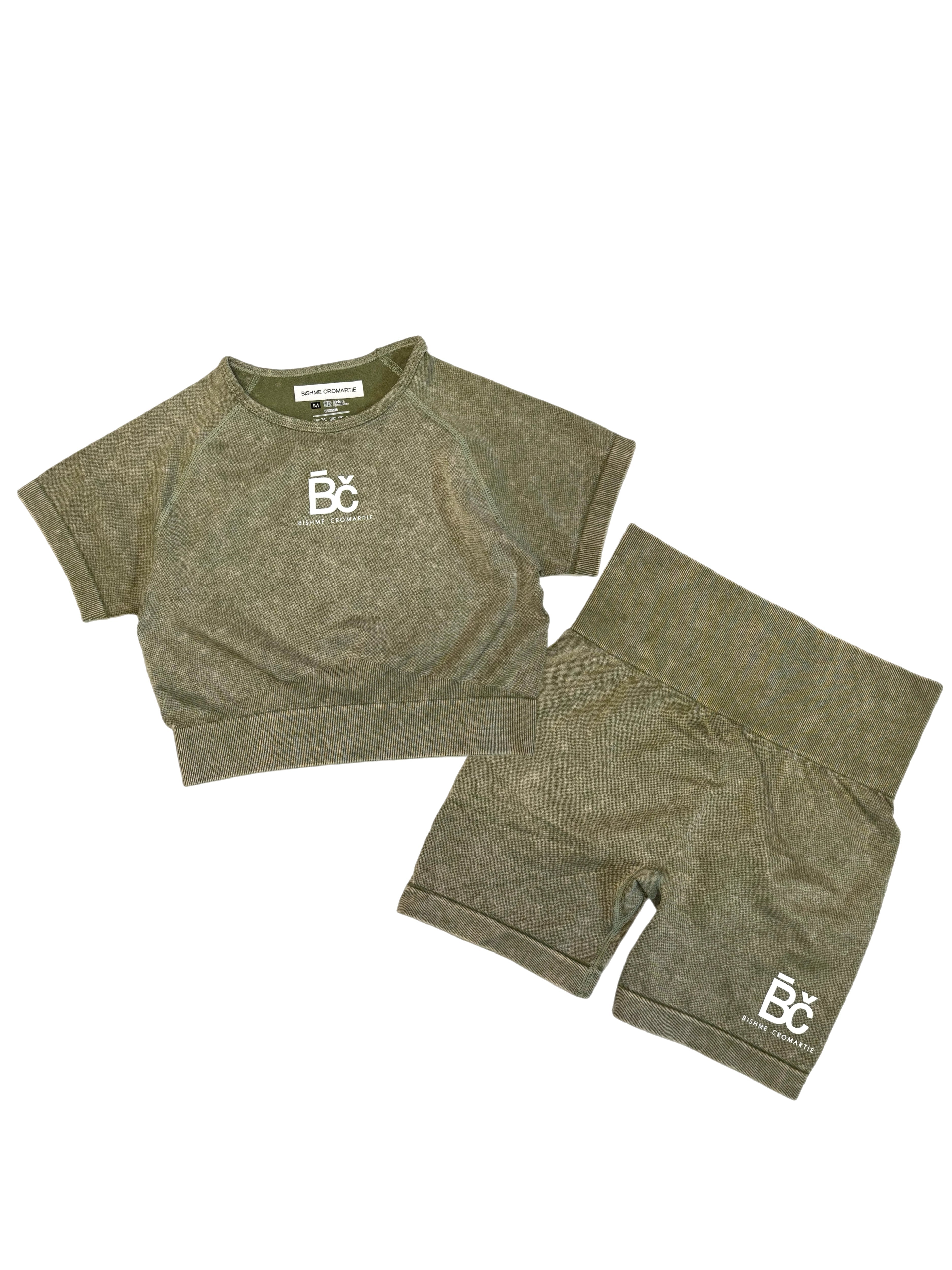 Sporty Bish set in Greenmount Olive