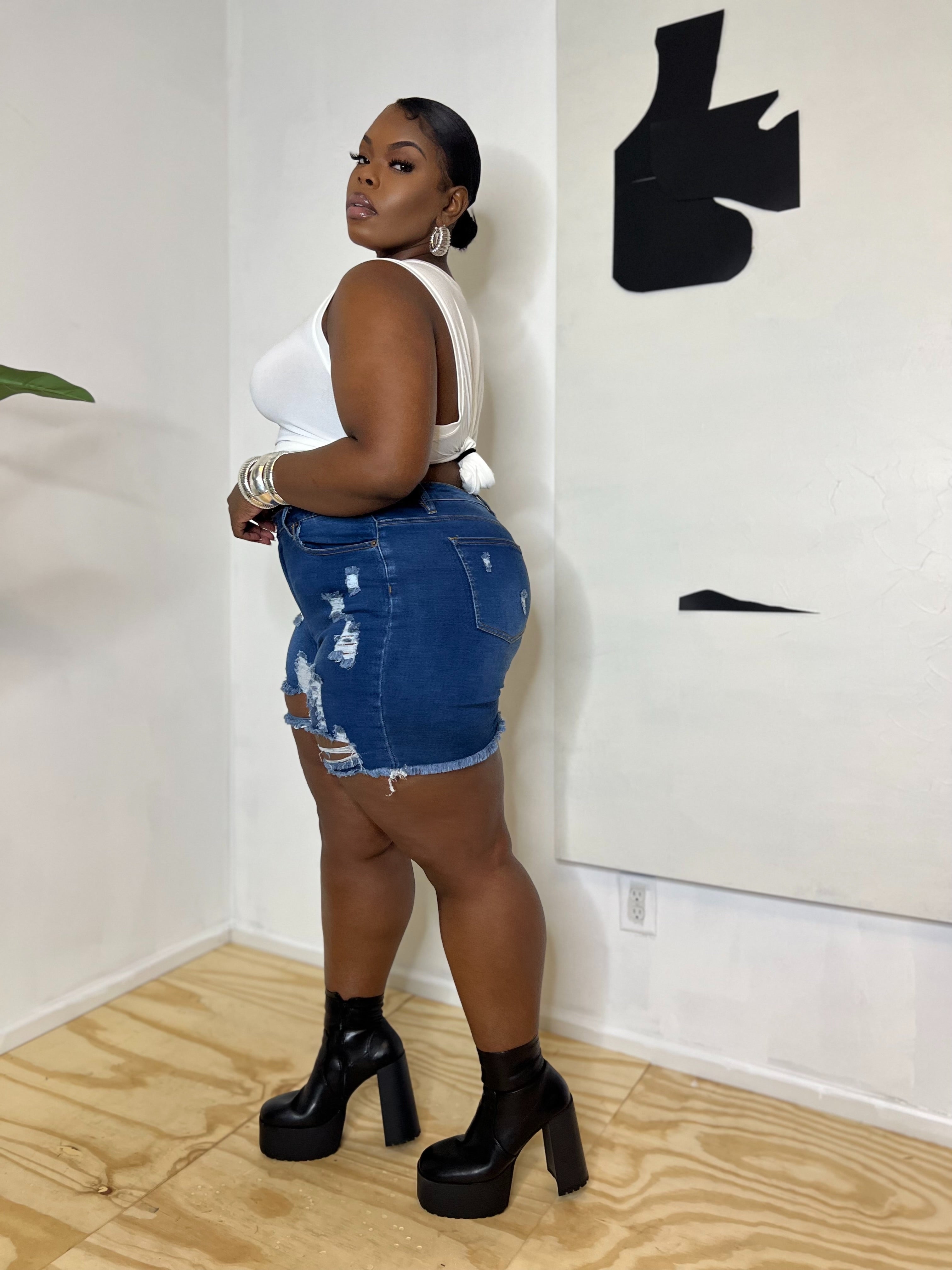 I'M SO TORN | Dark Wash Jean Shorts