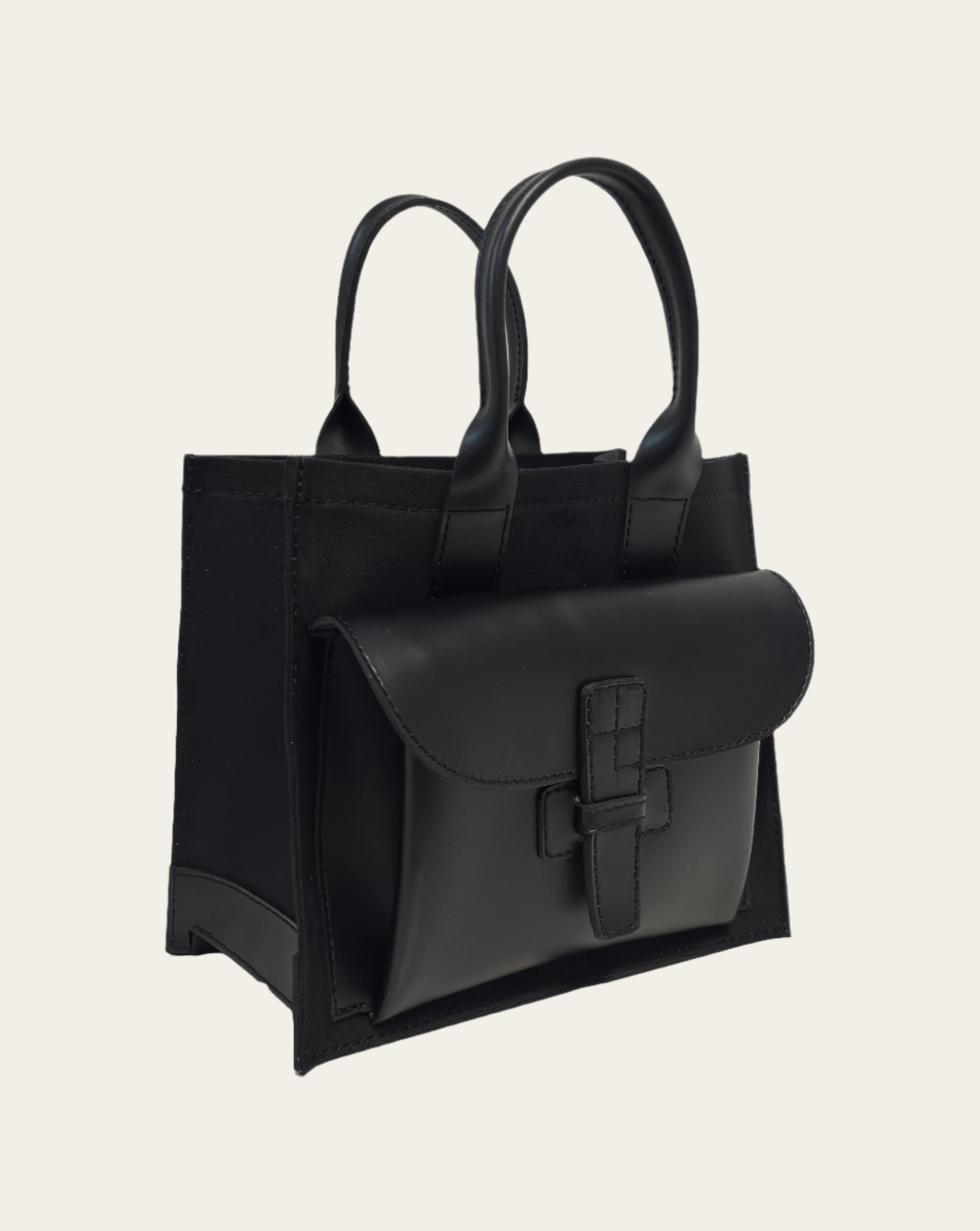 Sac 1 in Black and Black Canvas