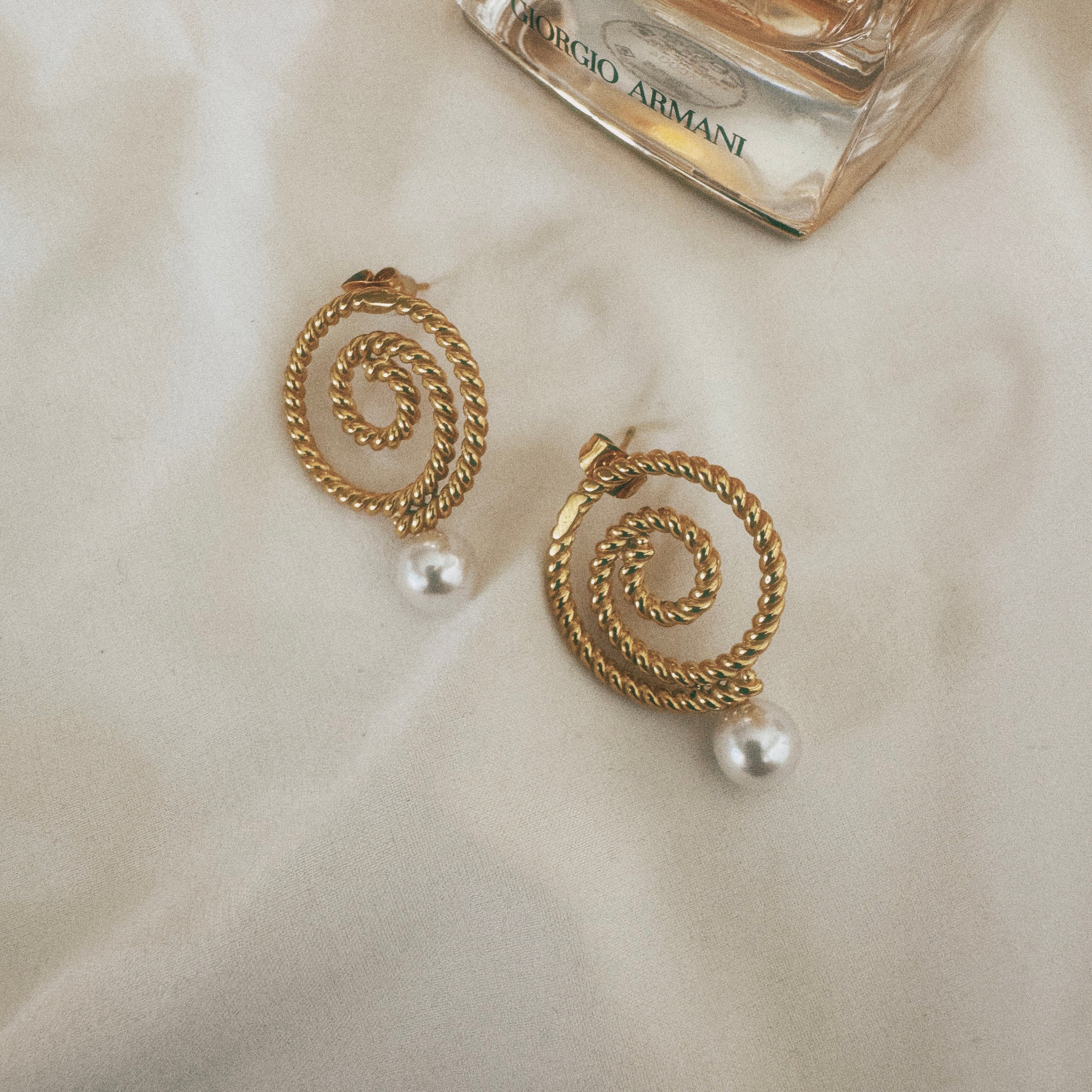 Stassi Pearl Earring