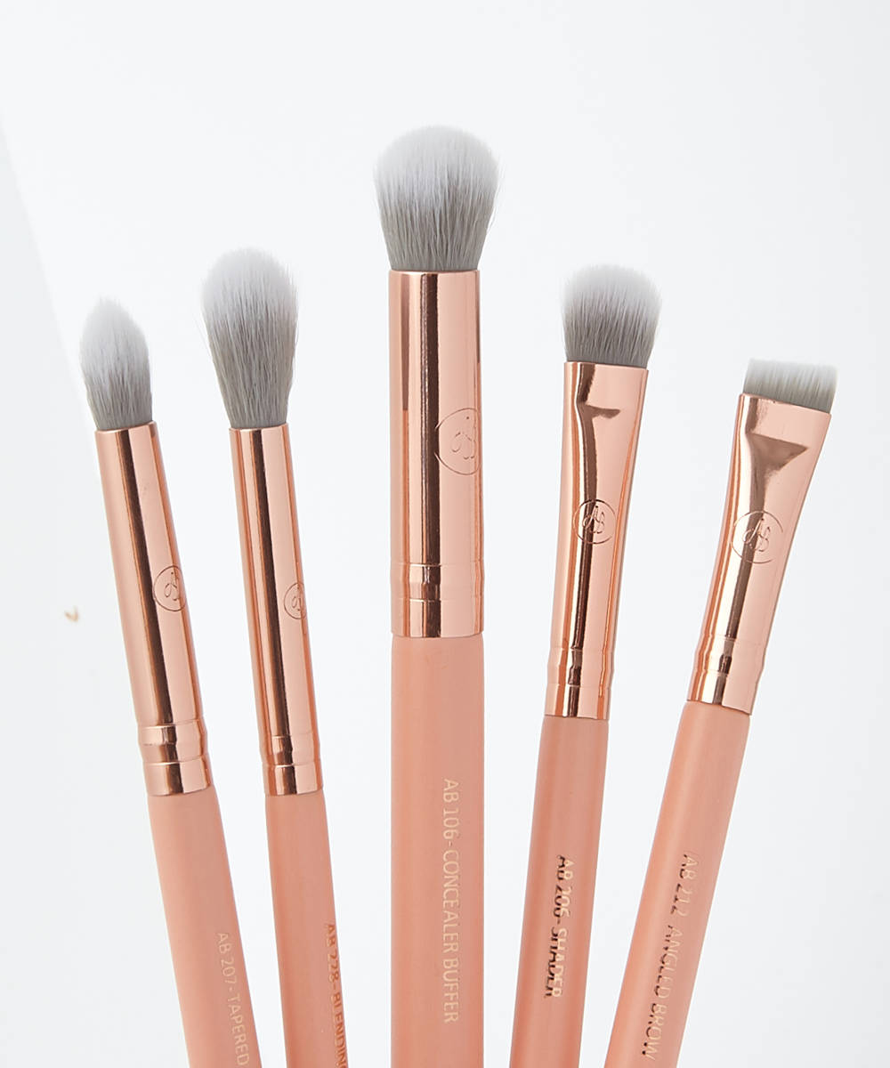 8 piece Brush Set + Velvet Pouch