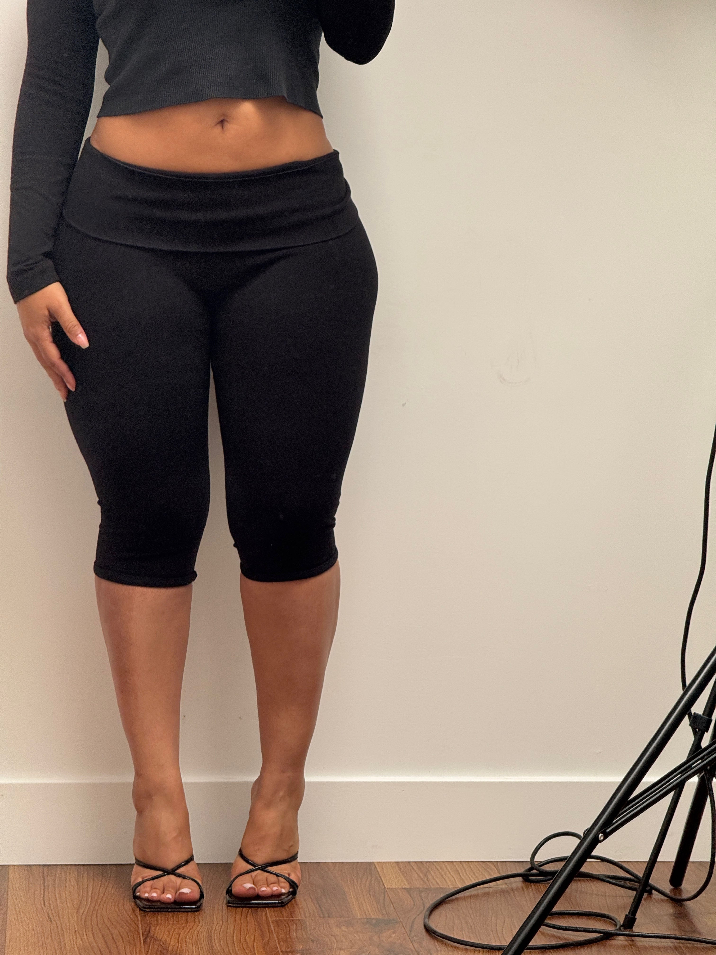 The Cotton Tummy Control Capri (navy)