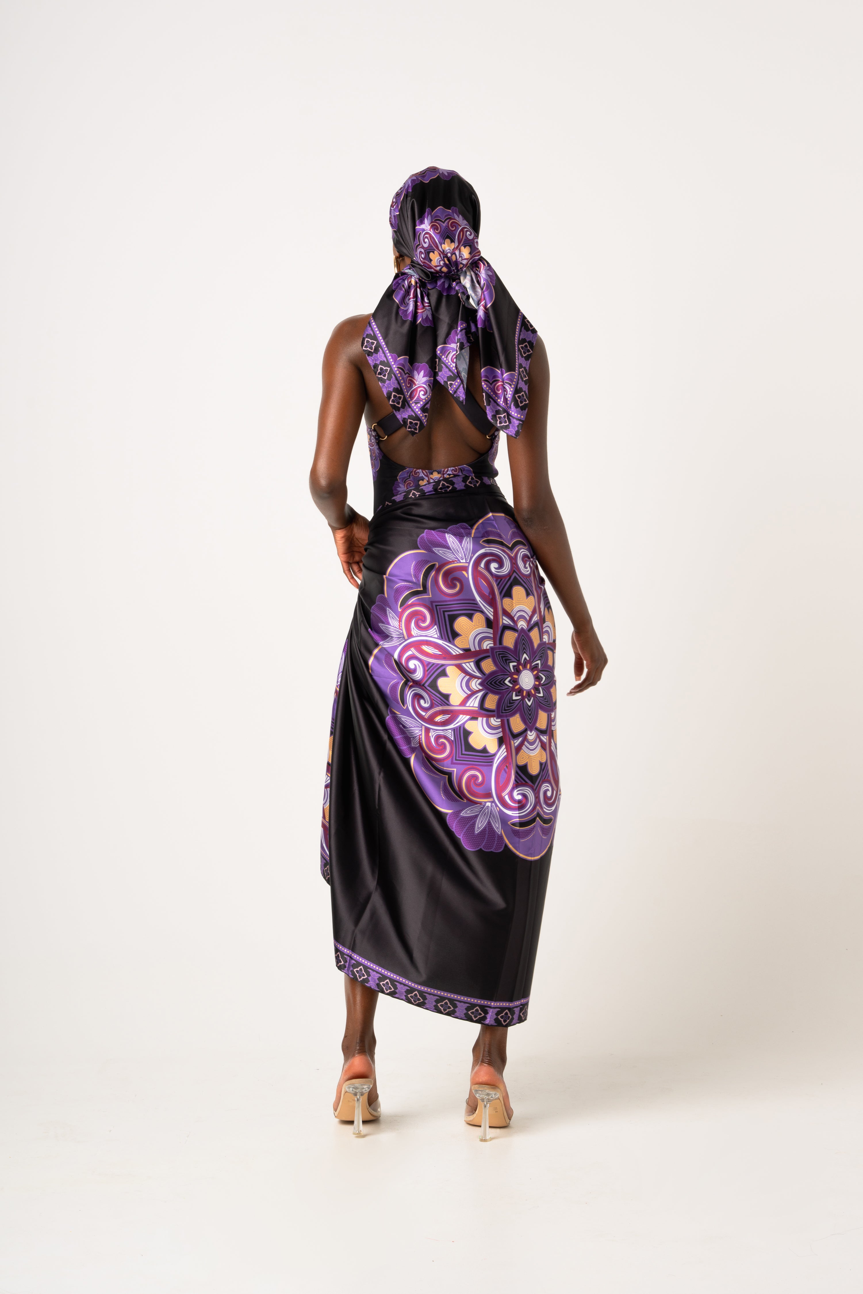 ENANG BLACK XL SILK SCARF