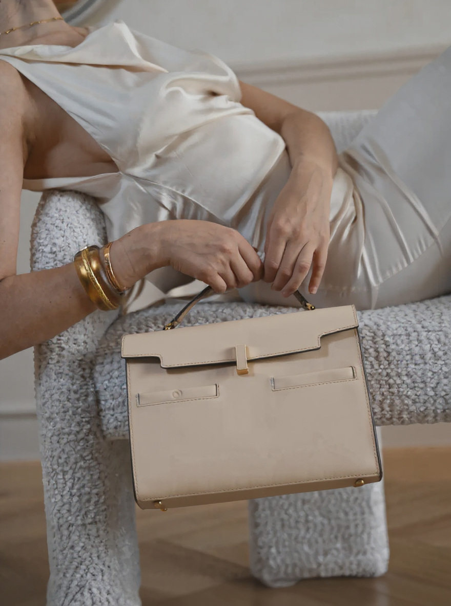 ARIA - Taupe Leather