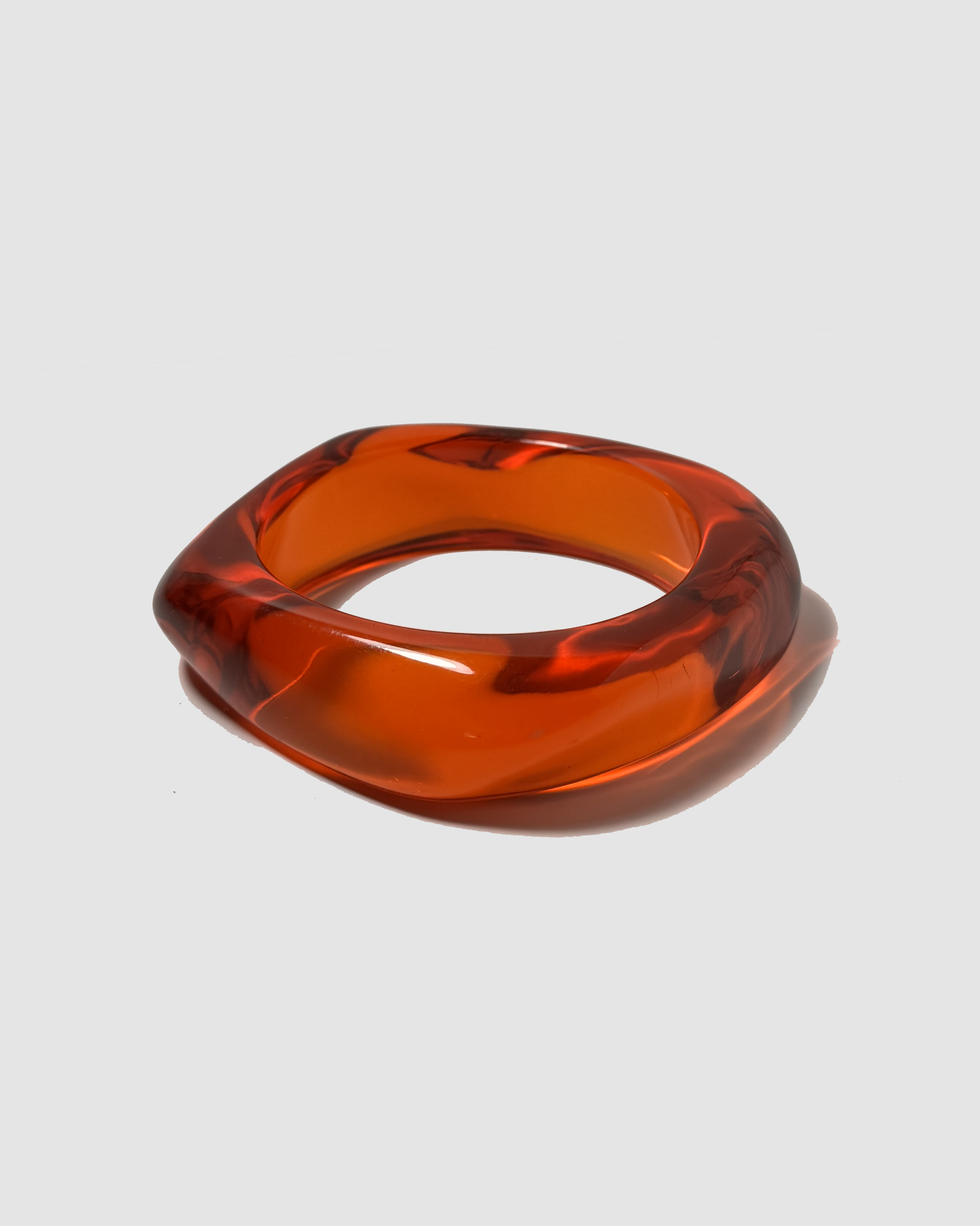 LUMÉ BANGLE - RUBY LUCITE