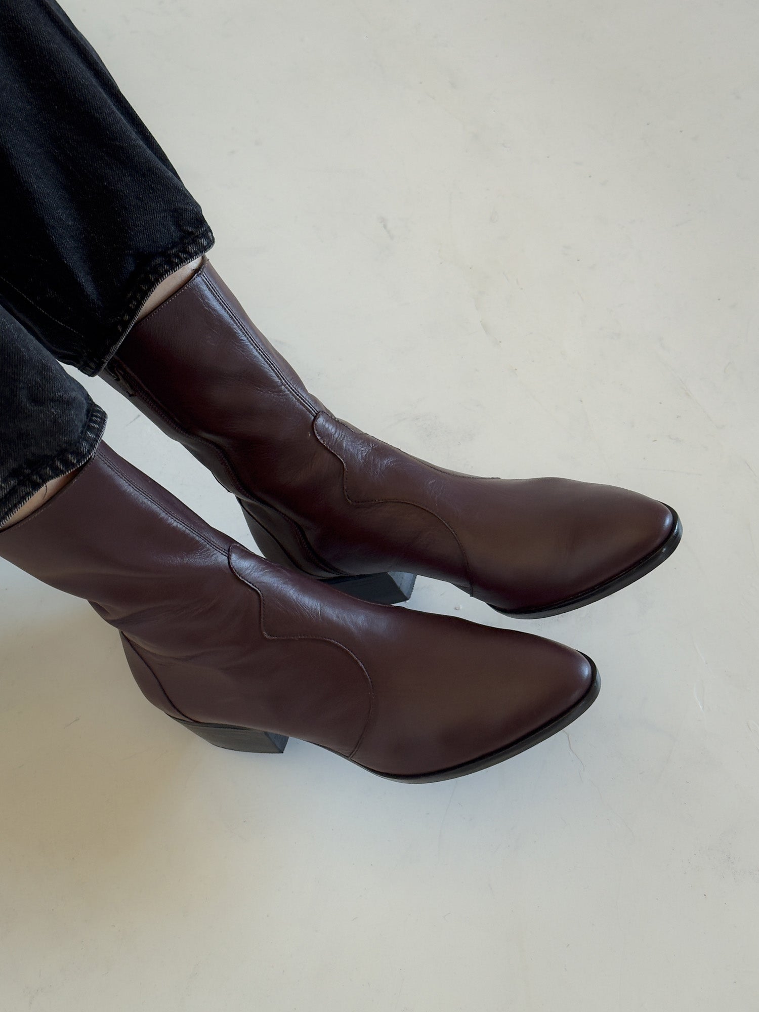 Guada Western Boot in Plum