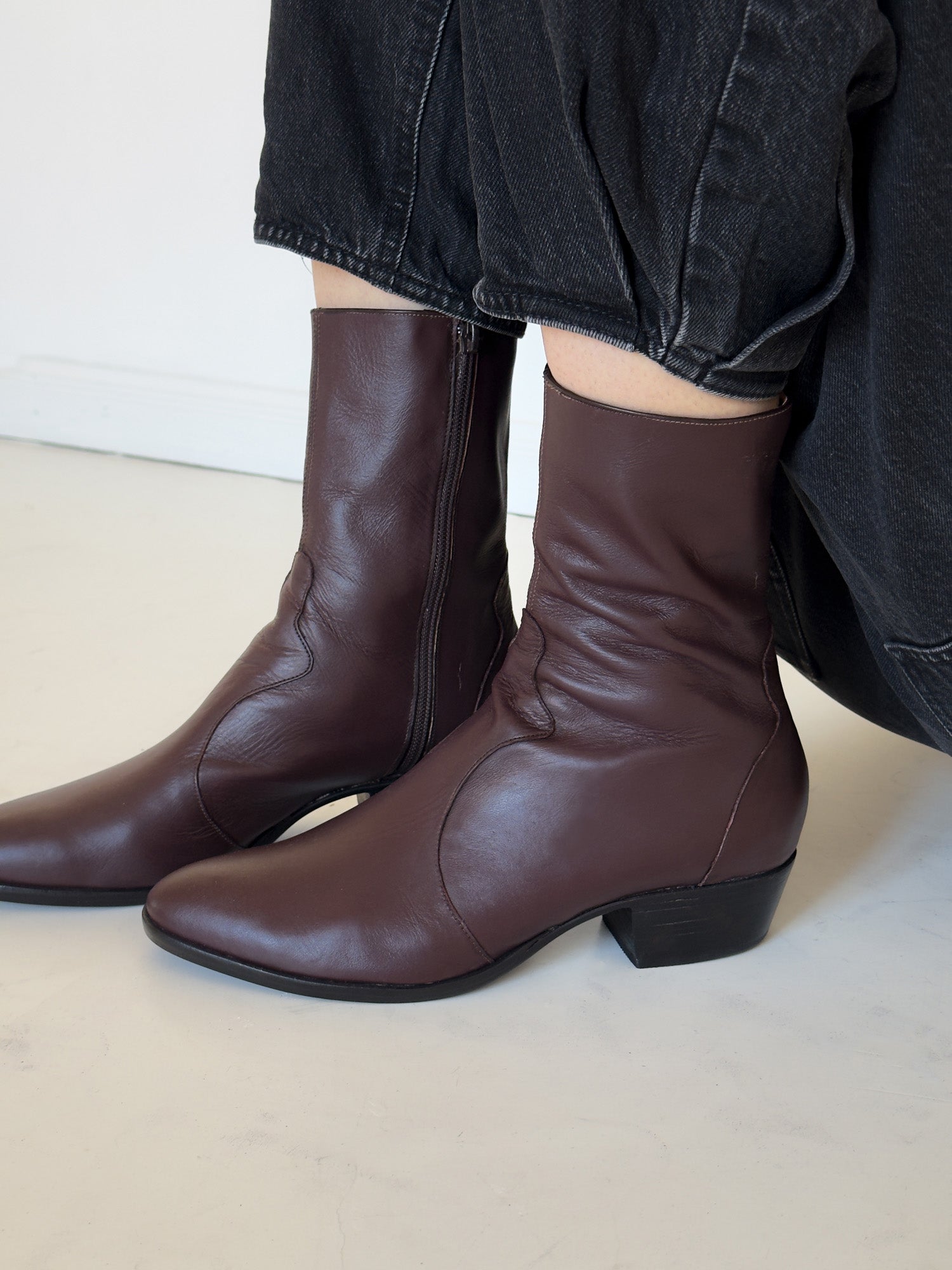 Guada Western Boot in Plum