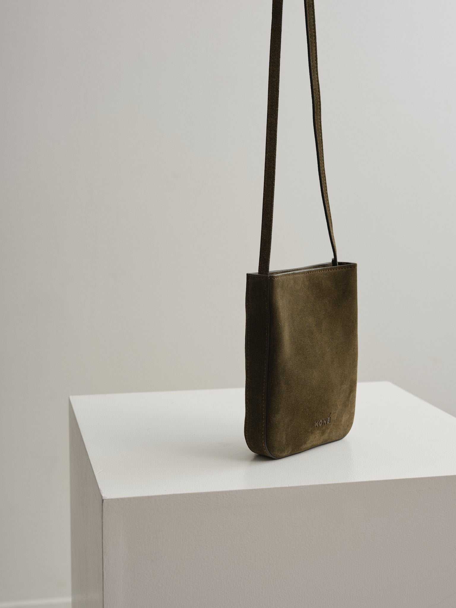 BABBO BAG - MILITAIRE SUEDE