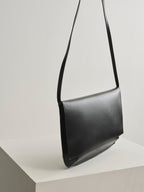 JOELE BAG - BLACK VITELLO