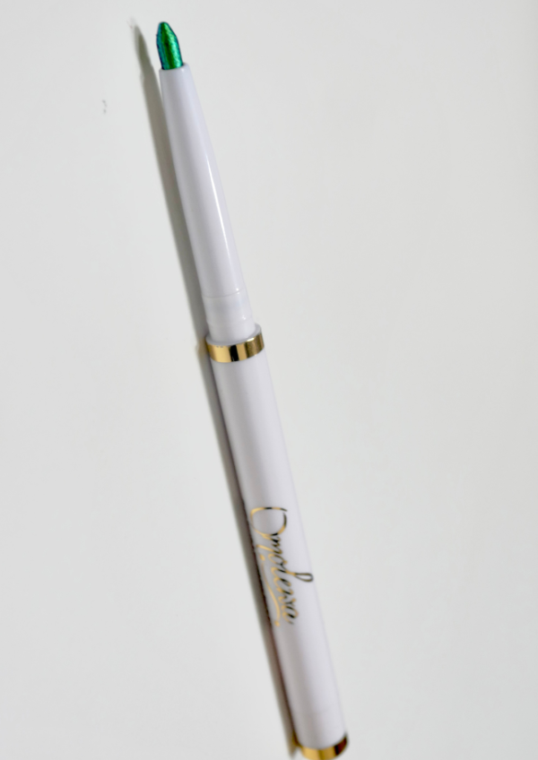 Beulah MultiChrome Eyeliner