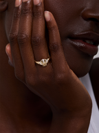 14kt Petite Venus Signet Ring