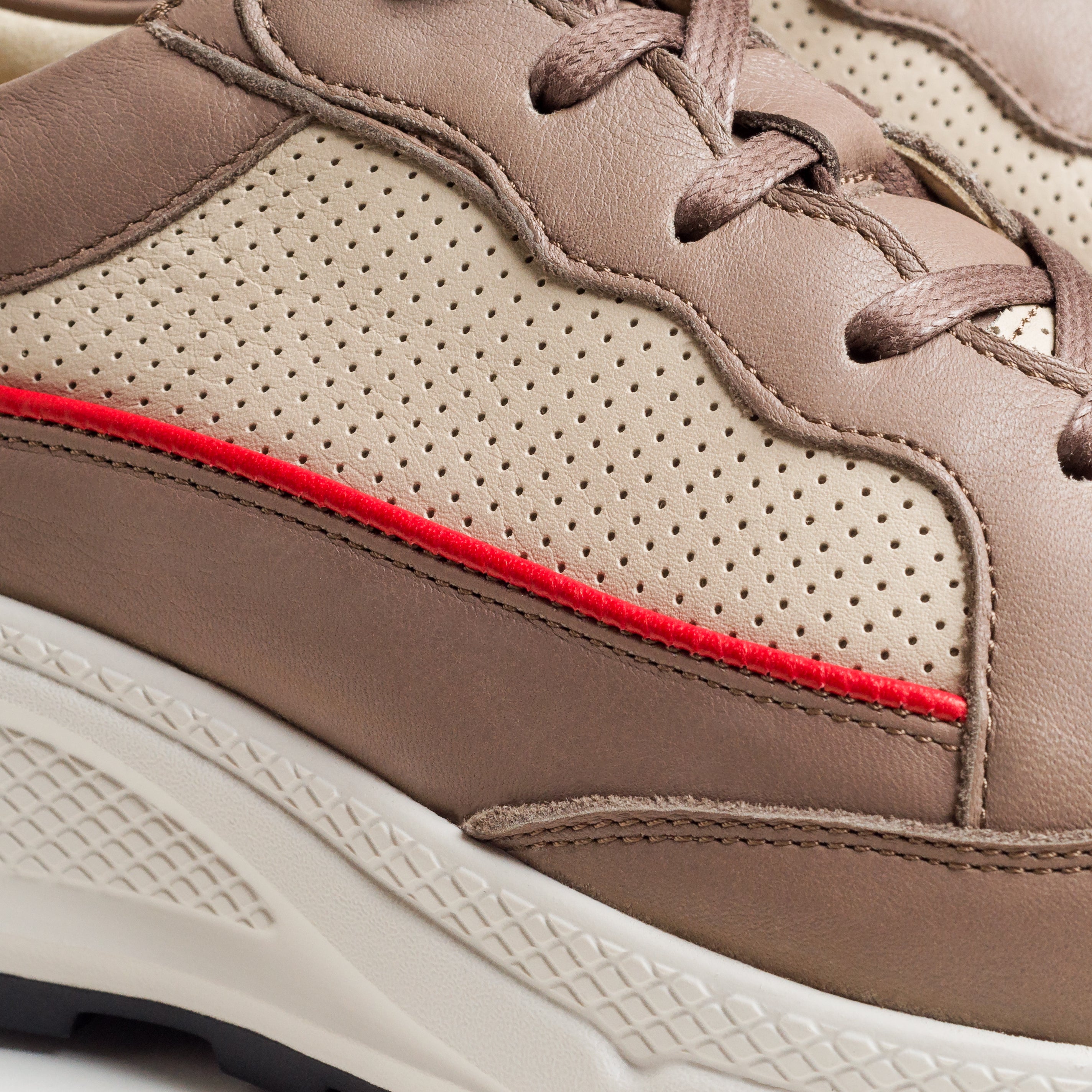 The Primeira Runner "Mocha"