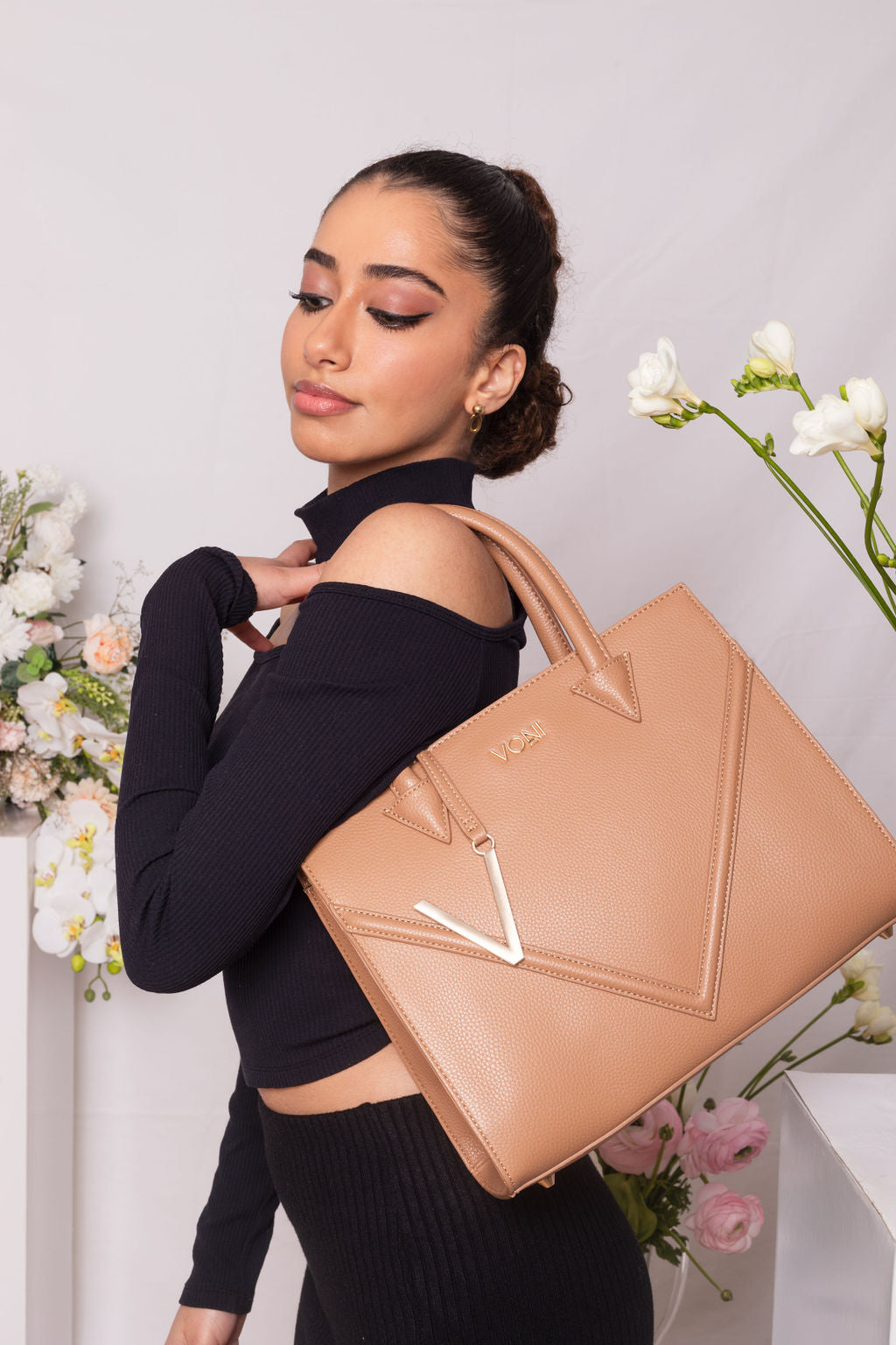 NUDE Tote - Caramel