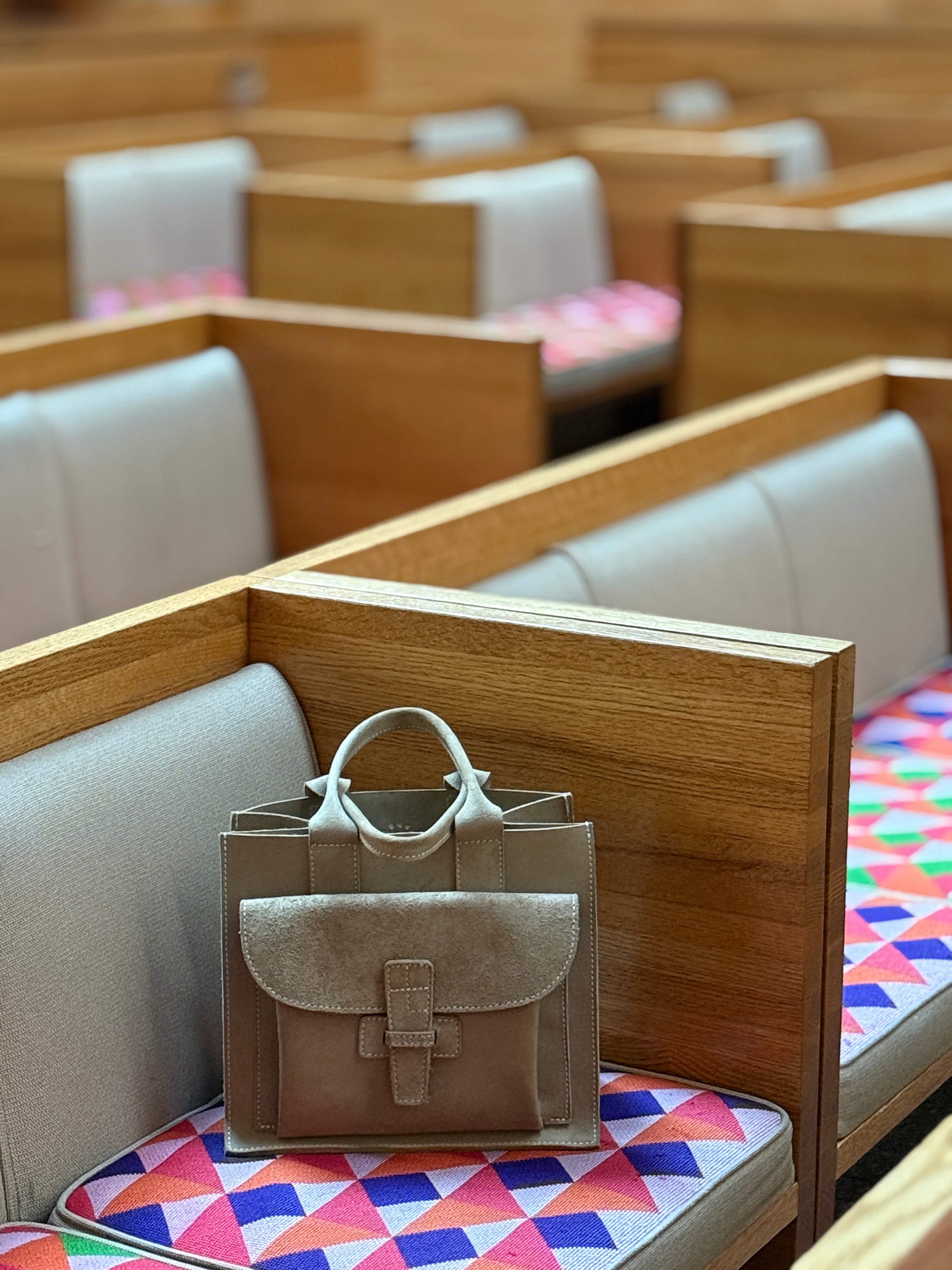 Sac 2 in Desert Sand Suede