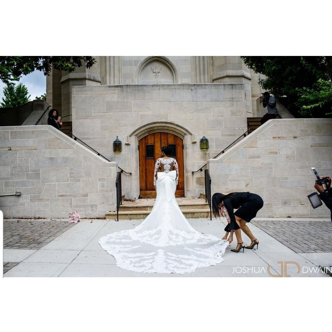 Exclusive White Glove Service   | VIEW HERE