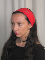 Jennifer headband in Evie Joynes red