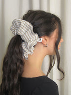 Melissa scrunchie in beige check plisse