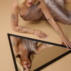 True Enlightenment Soft Focus Skin Finishing Powder