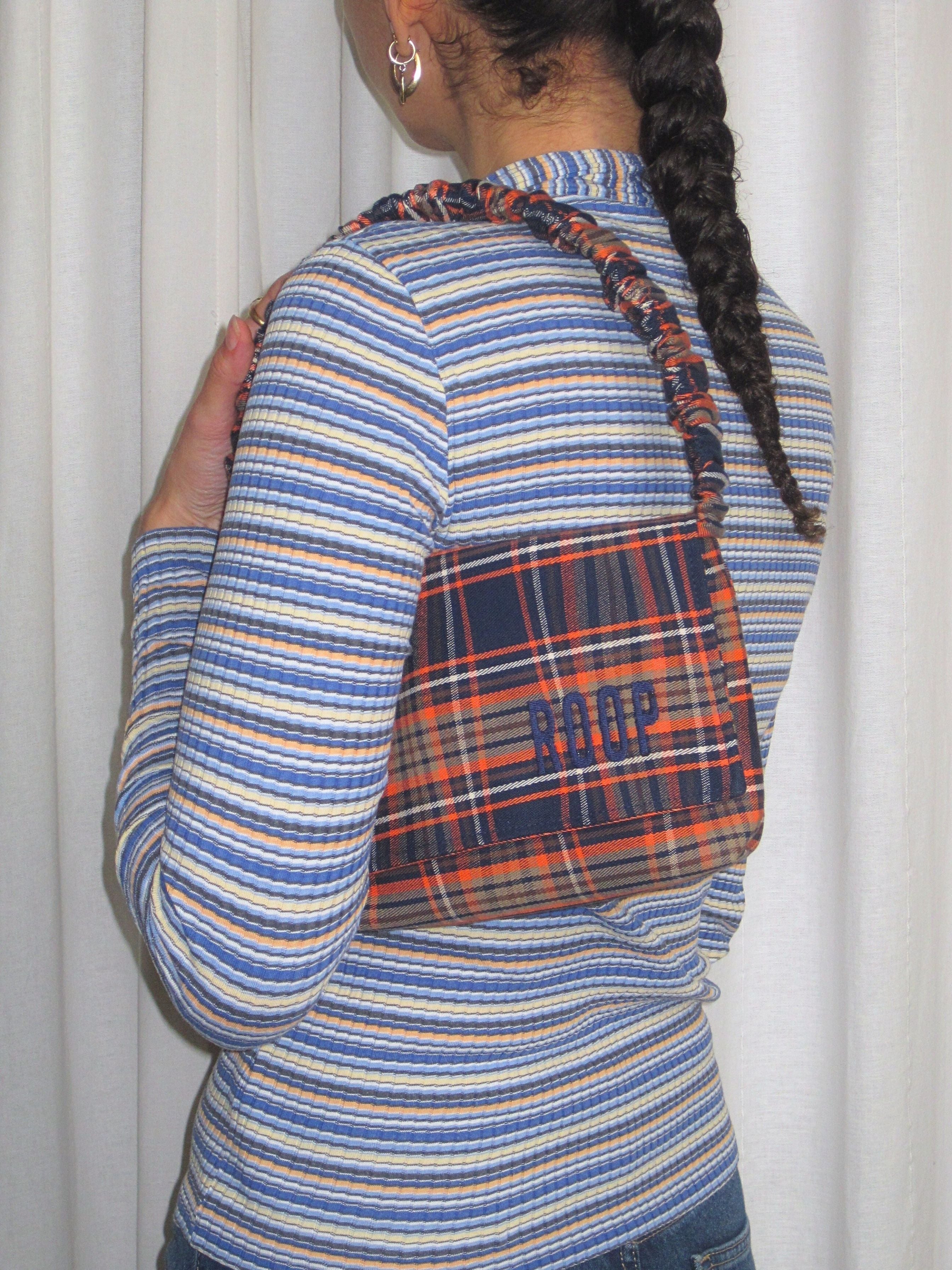 Francis shoulder bag in navy warped check