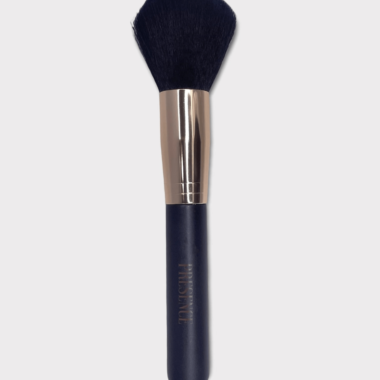 Pinceaux maquillage en fibres synthétiques