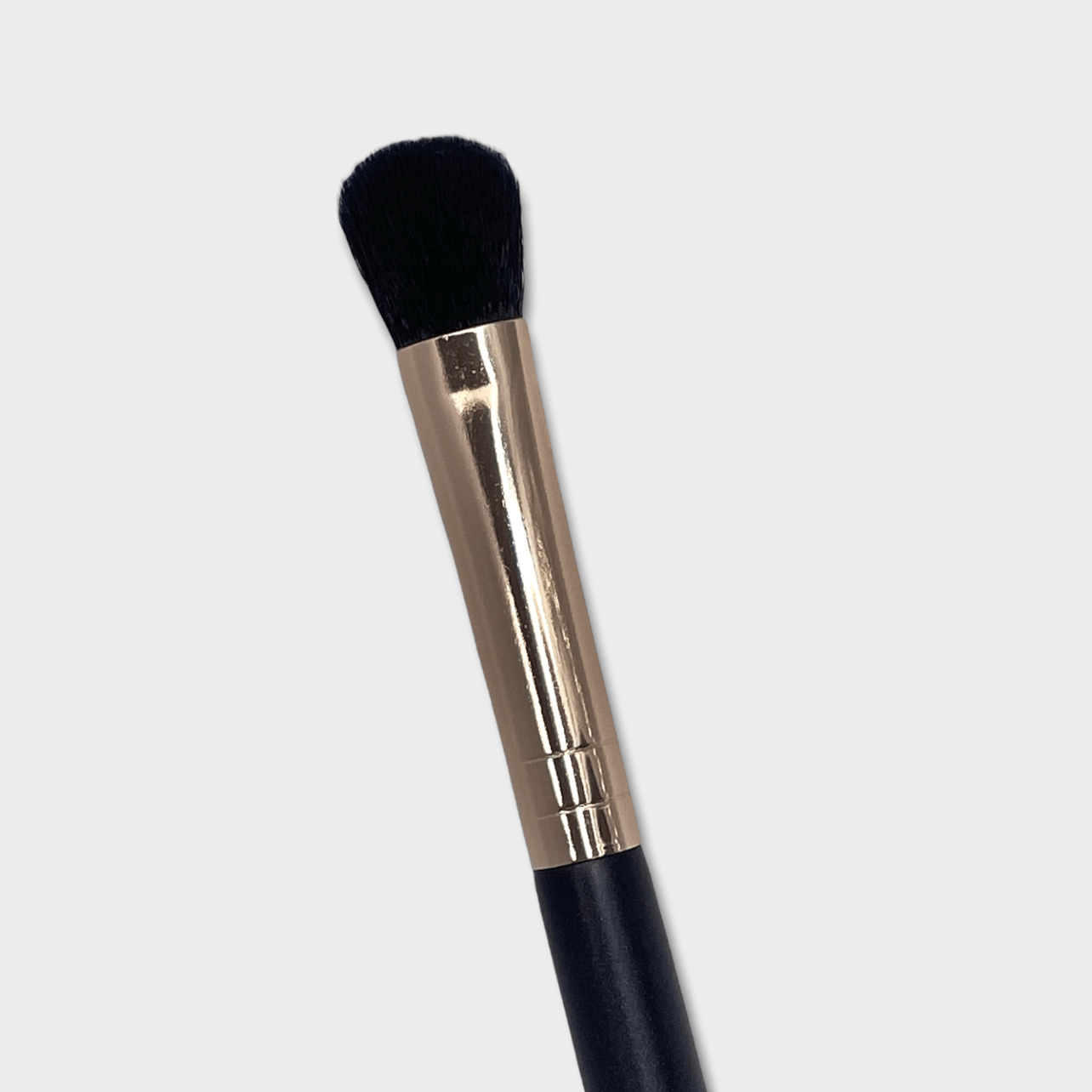 Pinceaux maquillage en fibres synthétiques