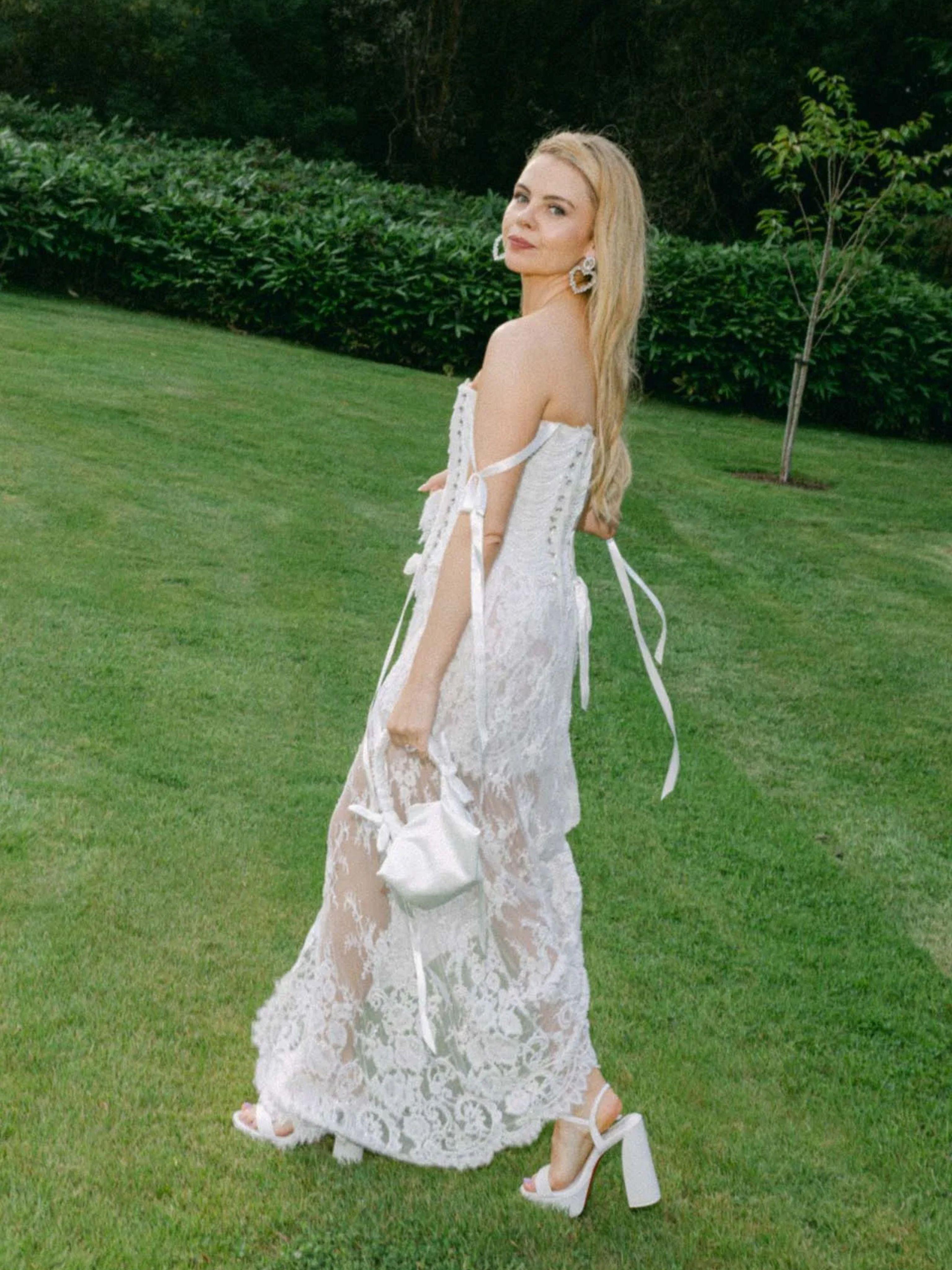 Mini Aurora bridal handbag in pink satin