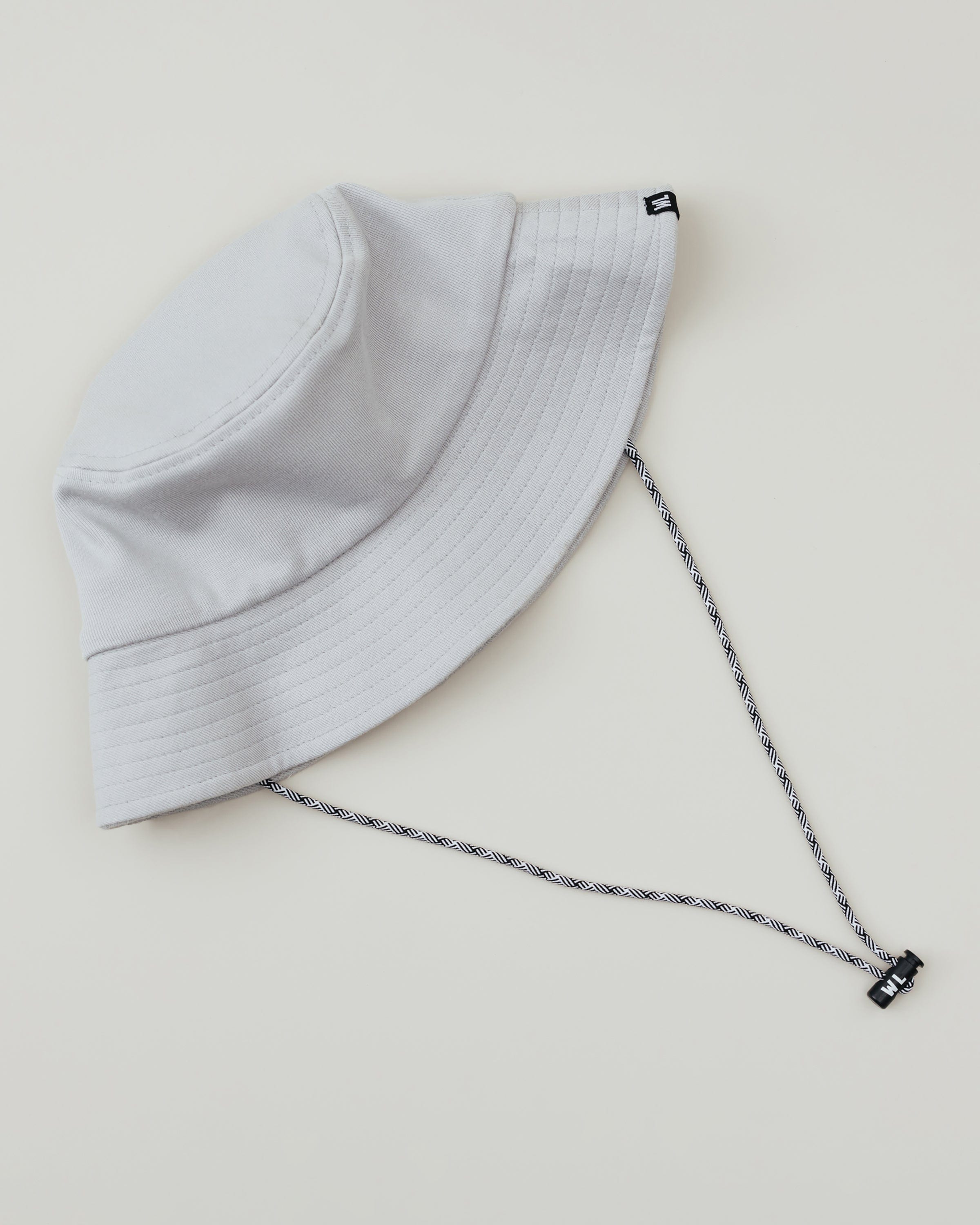 WL Bucket Hat in Ash