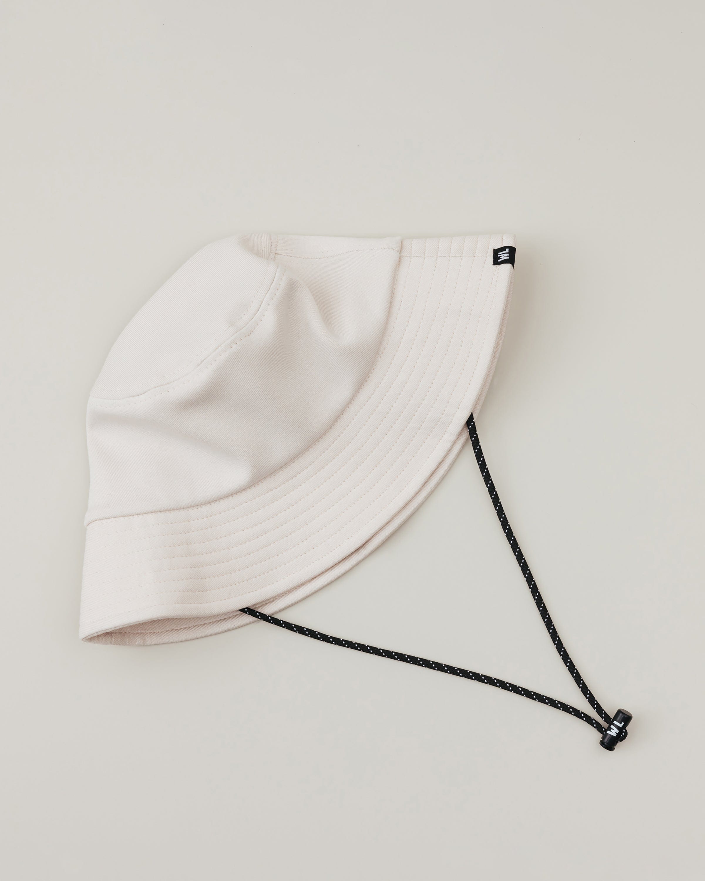 WL Bucket Hat in Tusk